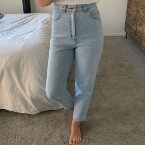 Levi’s Vintage 900 series Made in USA Light Wash